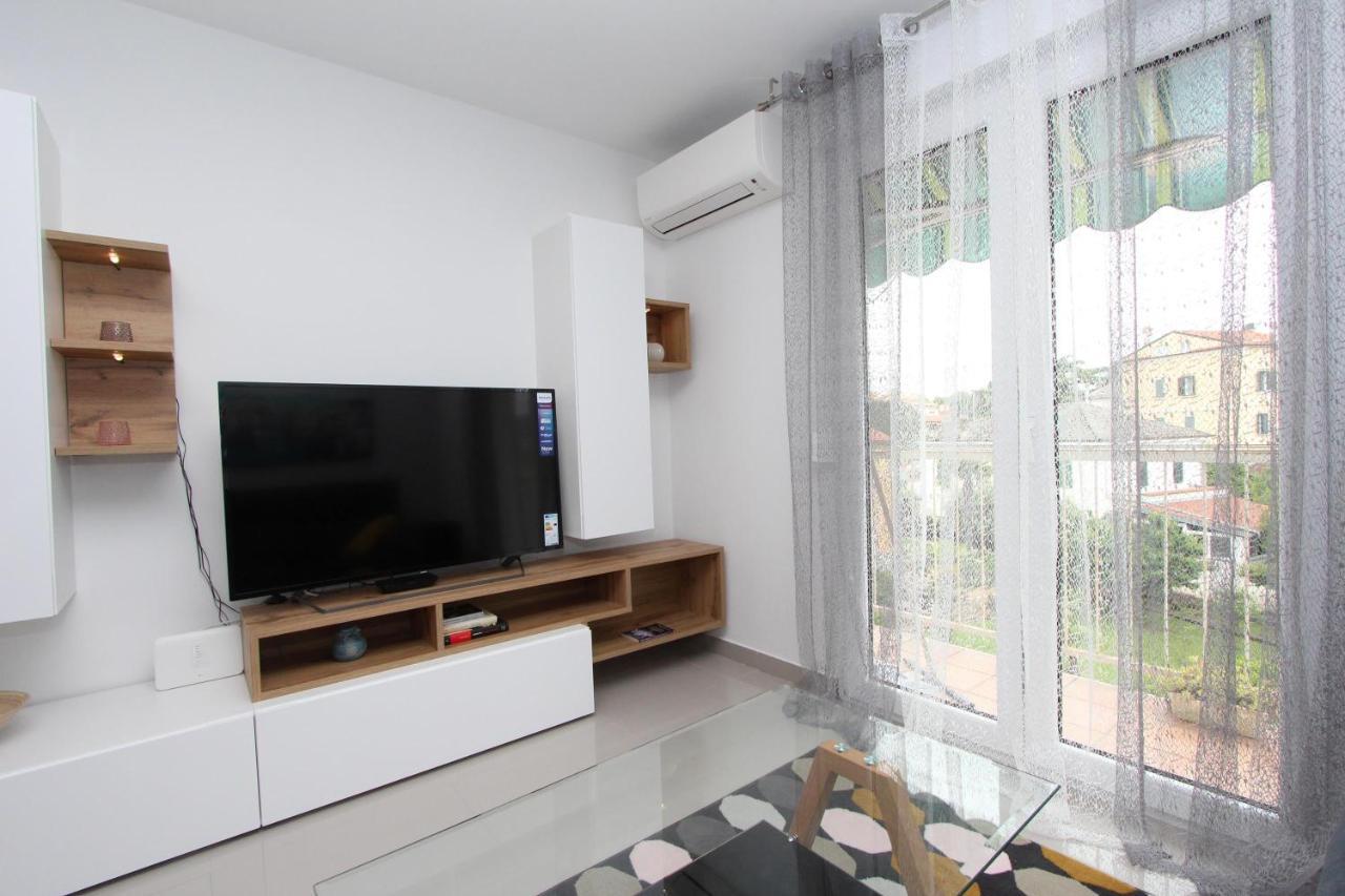 Apartment Sorriso 2 Rovinj Exterior photo