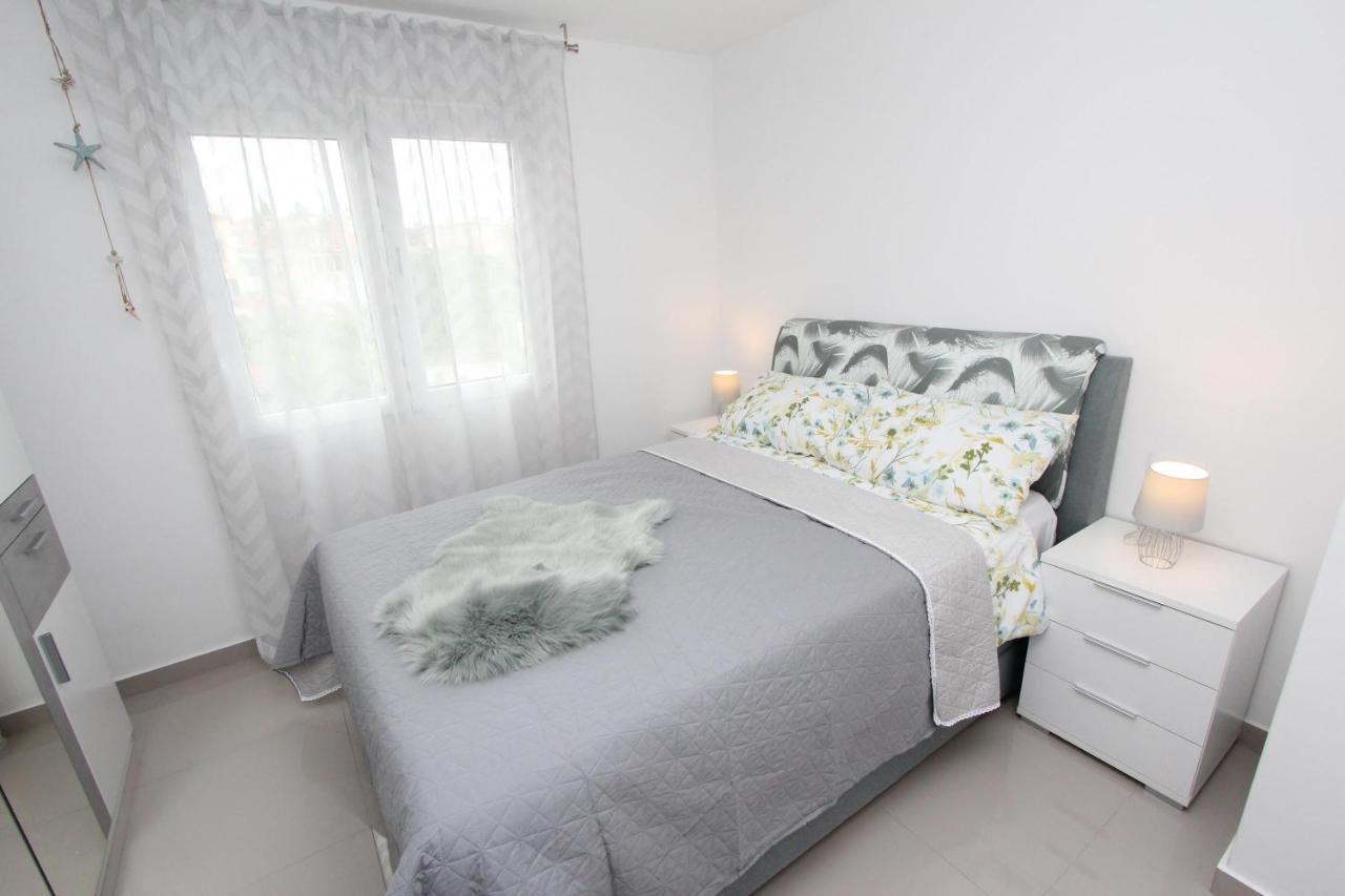 Apartment Sorriso 2 Rovinj Exterior photo